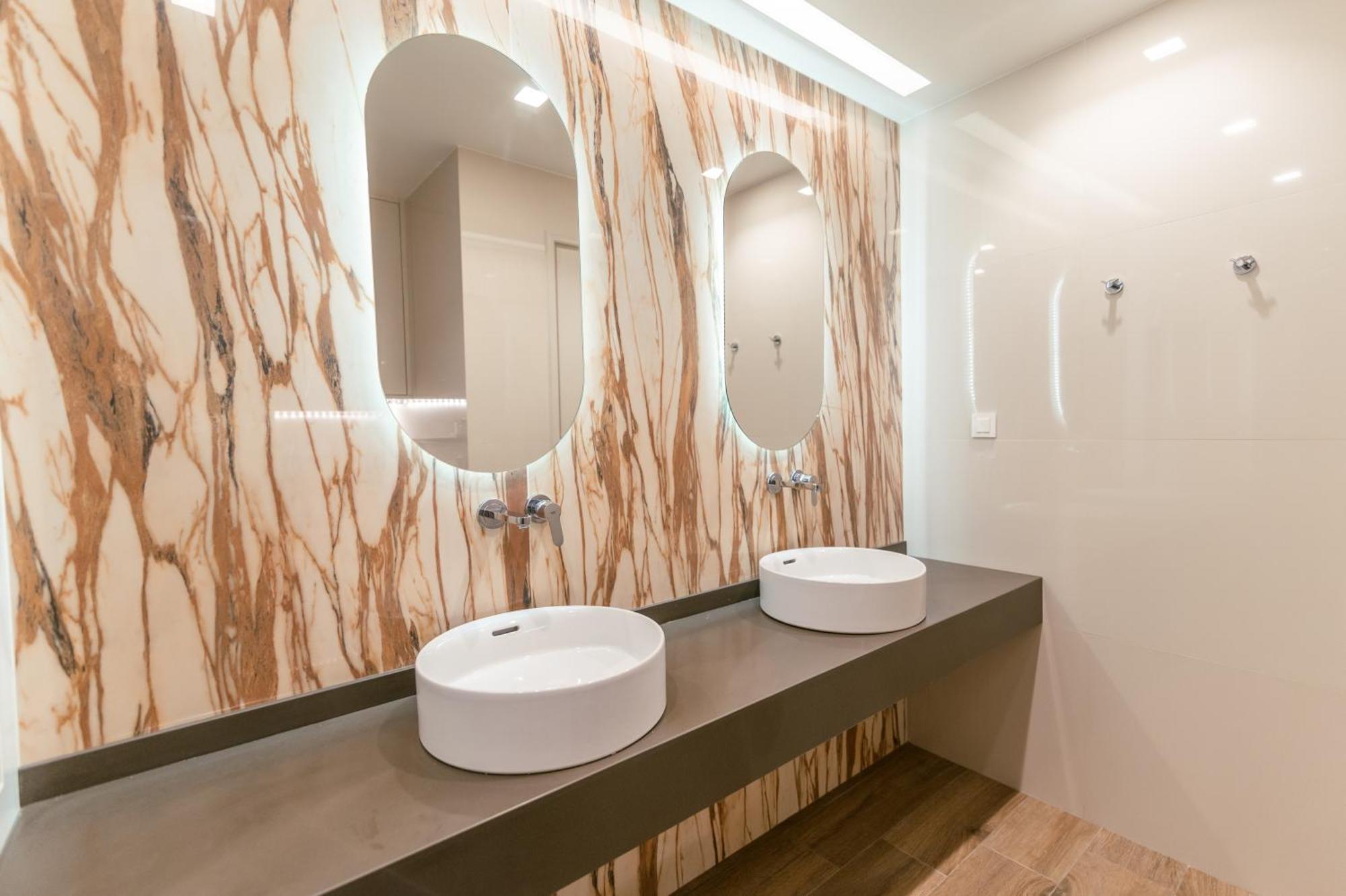 Brand New Elegant Suite Platánion Екстериор снимка